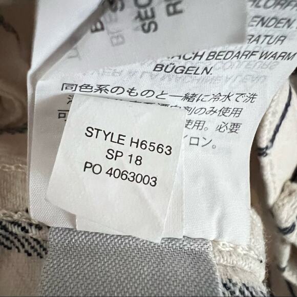 Madewell Emmett Button-Front Shorts in Stripe - Picture 7 of 8